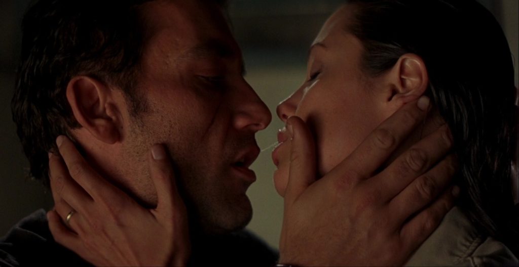 Angelina Jolie and Clive Owen Kissing in Beyond Borders